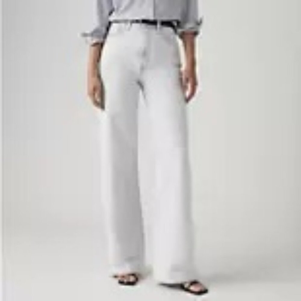 NWT Levi's Ribcage Wide Leg Women's Jeans - Be Prepared - Light Wash (28x30)